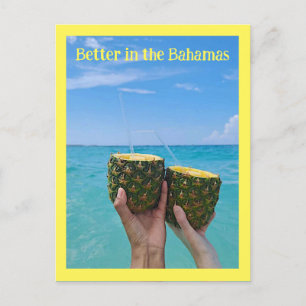 Carte Postale punch au rhum d'ananas sur la plage, Bahamas