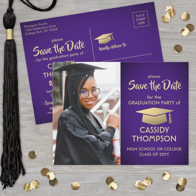 Carte Postale Purple and Gold Graduation Photo Enregistrer la da (Créateur téléchargé)