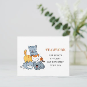 Carte Postale Pyramide des chats - Citation de travail d'équipe 