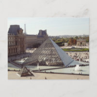 Pyramide du Louvre