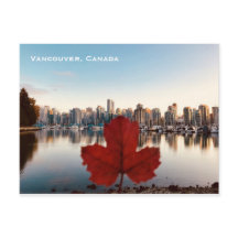 Carte postale Red Maple Leaf Skyline de Vancouver 