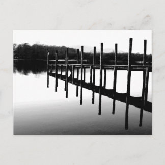 Carte Postale Reflets de la jetée en bois : Derwentwater