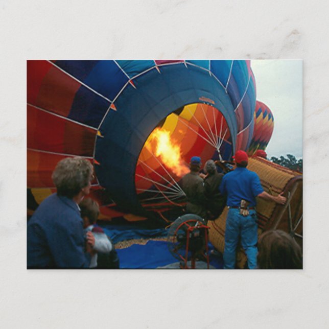 Carte postale - Remplissage d'une montgolfière (Devant)