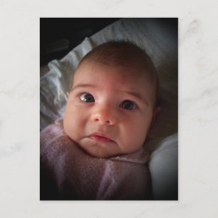 Carte Postale Sad Sad Baby Girl