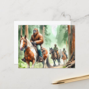 Carte Postale Sasquatch fait un cheval de peinture sur un sentie