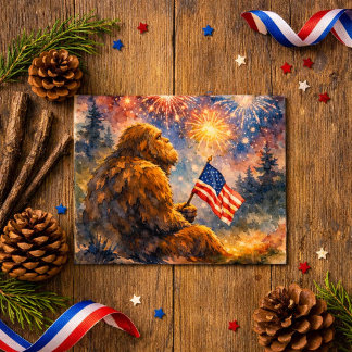 Carte Postale Sasquatch tenant le drapeau américain Feu d'artifi