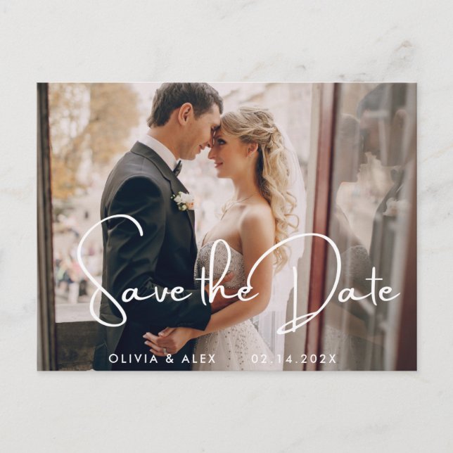 Carte Postale Simple moderne Script Wedding Enregistrer La Date  (Devant)