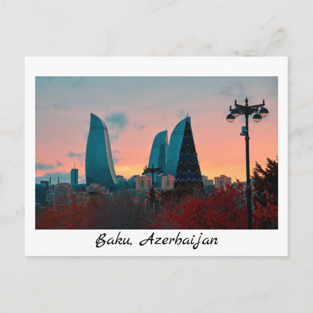 Carte postale : skyline de Bakou et tours à flamme (Devant)