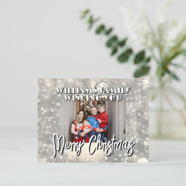 Carte Postale Snowy family picture Christmas (Debout devant)
