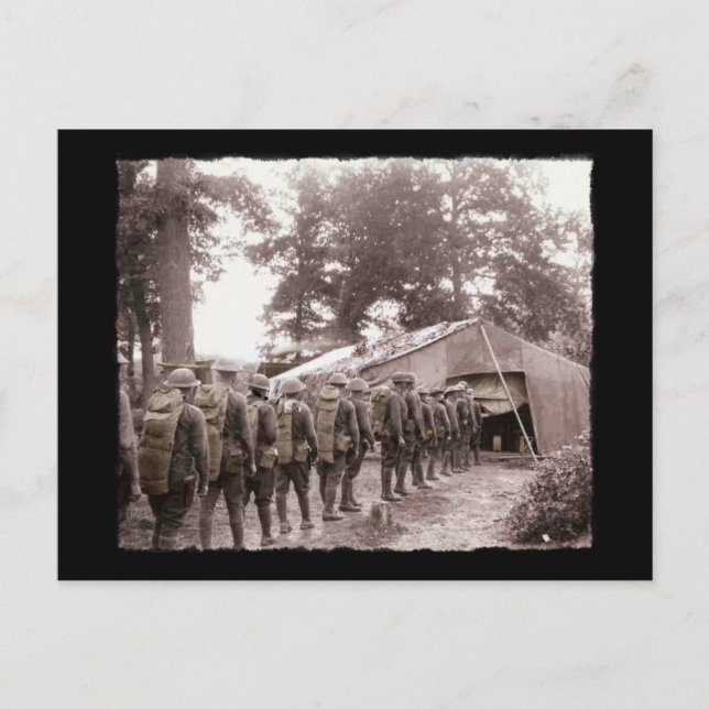 Carte Postale Soldats en ligne pour le courrier (Devant)