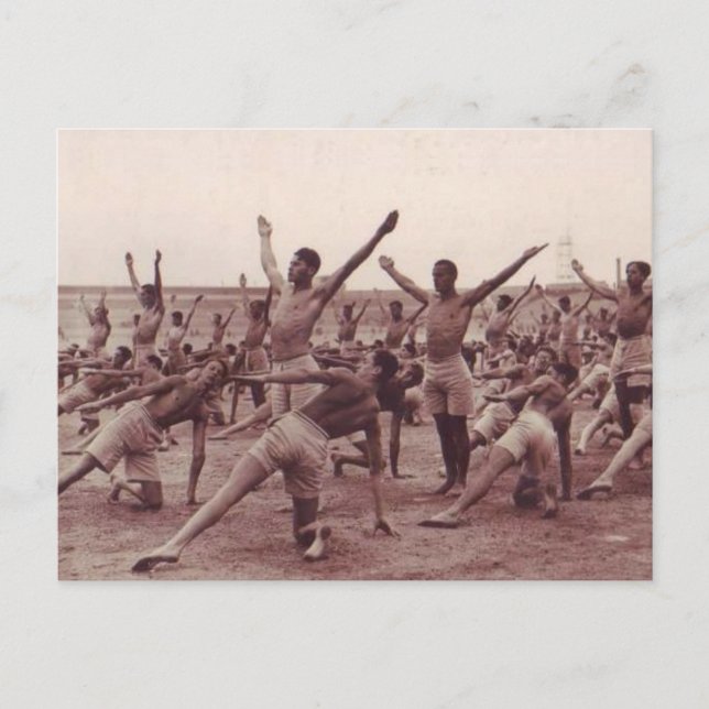 Carte Postale Soldats vintages en exercice (Devant)