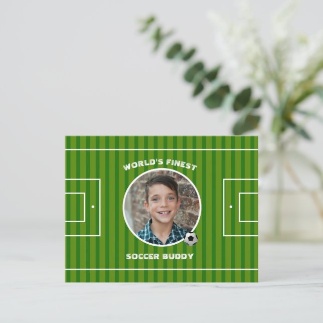 Carte Postale Sports de soccer vert moderne terrain photo person (Debout devant)