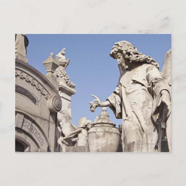 Carte Postale Statue d'angle près dans le cimetière de La Recole (Devant)