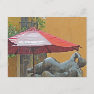 Carte Postale Statue dans la pluie en Colombie