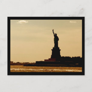 Carte Postale Statue de NYC Liberty Dusk