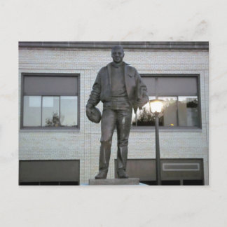Carte Postale Statue du Mémorial Ernie Davis à Elmira, New York