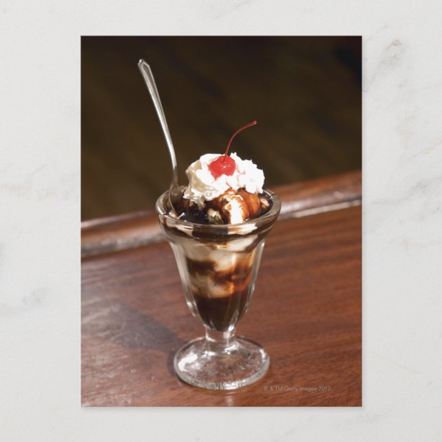 Carte Postale Sundae au chocolat (Devant)