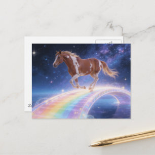 Carte Postale Superbe jument Paint Horse franchit un pont arc-en