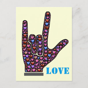 CARTE POSTALE SYMBOLE D'AMOUR À LA MAIN