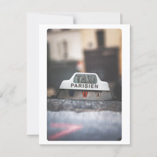 Carte Postale Taxi parisien dans la pluie