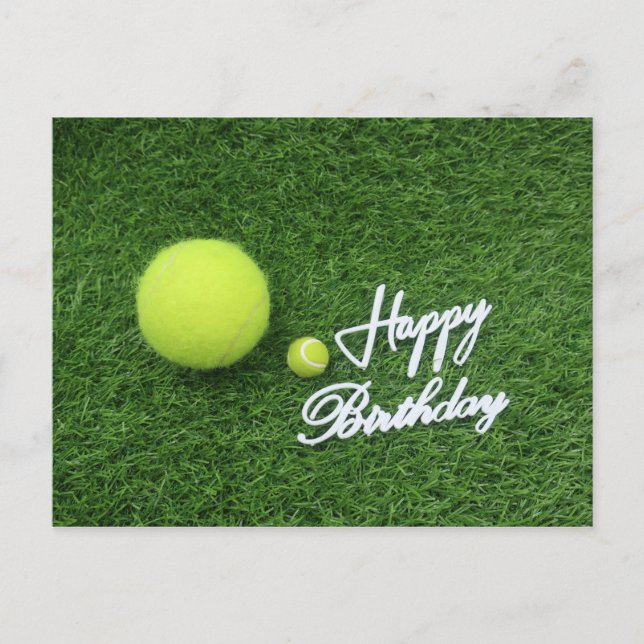 Carte Postale Tennis Joyeux anniversaire et boules sur herbe ver (Devant)