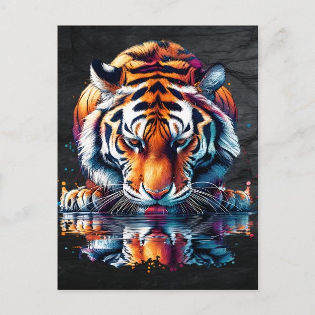 Carte Postale Tigre regardant la réflexion dans l'eau (Devant)