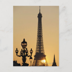 Carte Postale Tour Eiffel au coucher du soleil