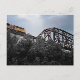 Carte Postale train de locomotives traversant le pont thebes