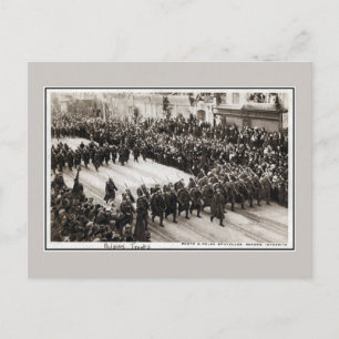 Carte Postale Troupes belges de libération défilant à Bruxelles
