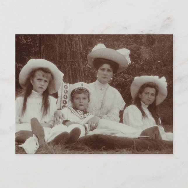 Carte Postale Tsarina de Russie, Maria, Anastasia & Alexis (Devant)