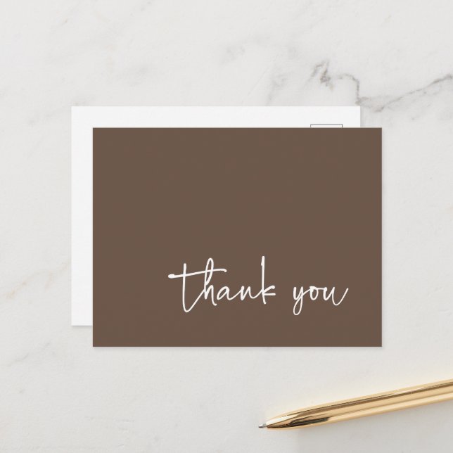Carte Postale Typographie de script décontracté marron Merci (Devant/Arrière en situation)