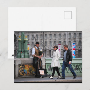 Carte Postale Un accueil écossais à Londres