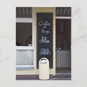 Carte Postale un coffee shop avec café pour aller signer