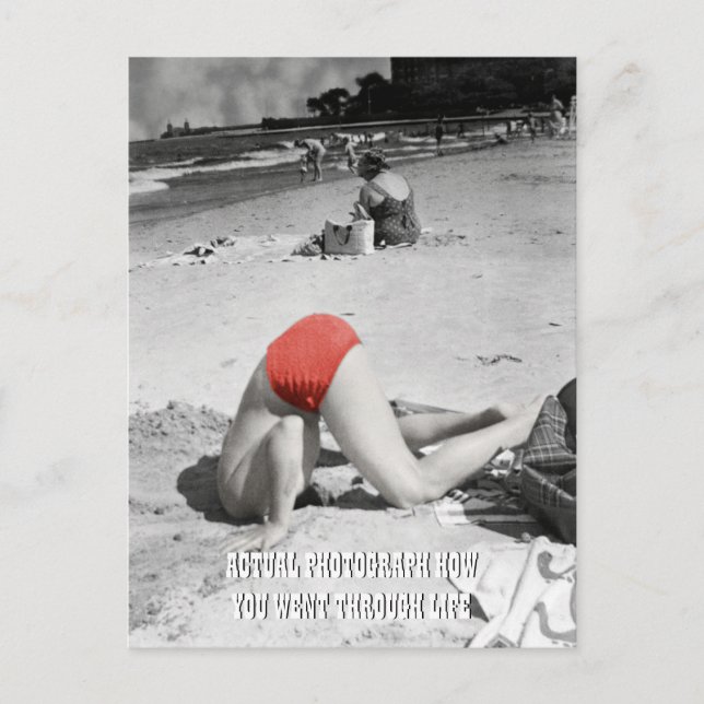 Carte Postale Un homme de plage des années 1950 dans la photo de (Devant)