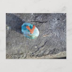 Carte Postale Un rocher cardiaque peint