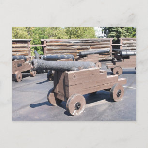 Carte Postale Une collection de canons