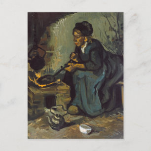 Carte Postale Une femme paysanne Cuisine devant une cheminée