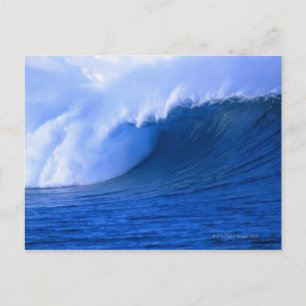 Carte Postale une vague qui s'écrase