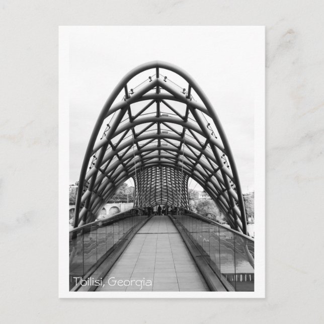Carte postale urbaine noire et blanche - Pont en G (Devant)