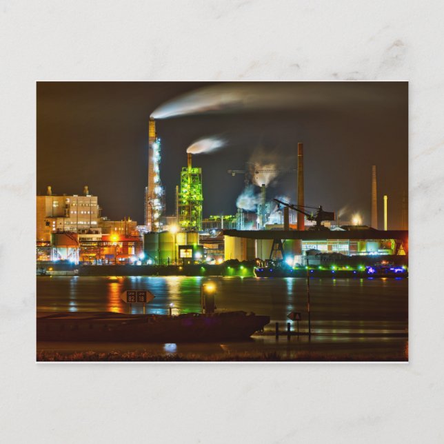 Carte Postale Usine couleur bonbon (Devant)
