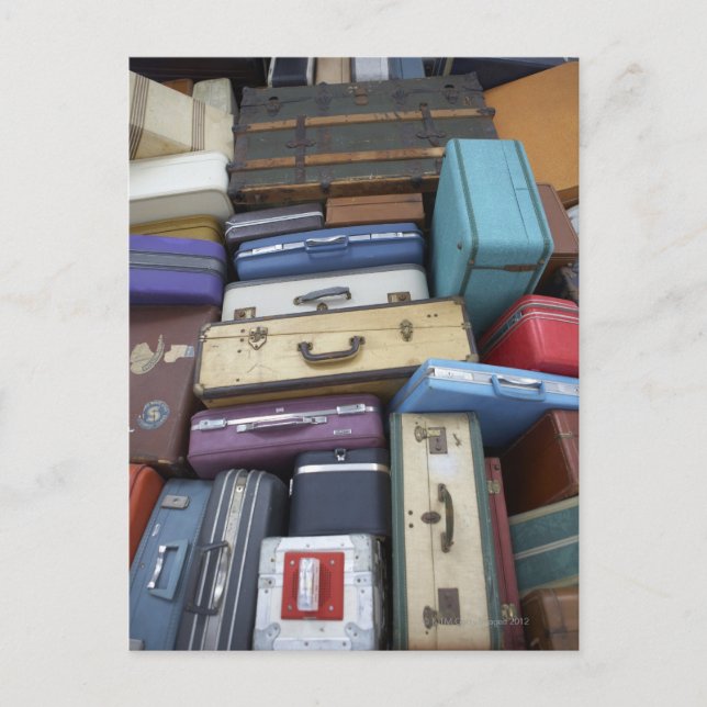 Carte Postale Valises empilées (Devant)
