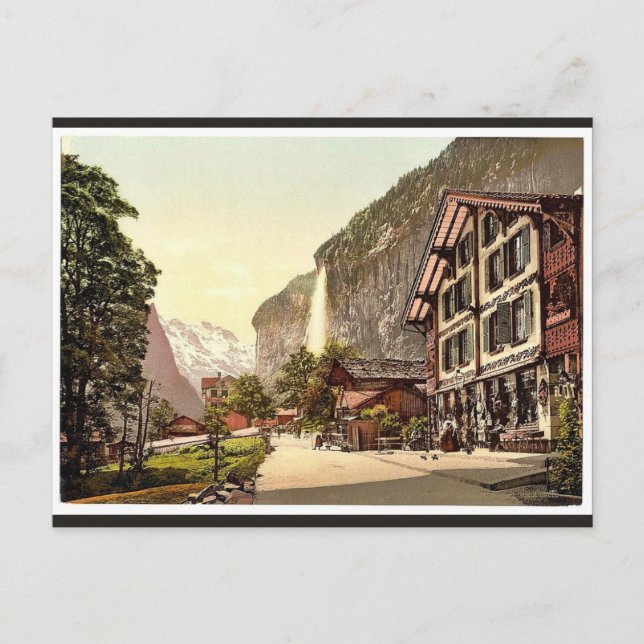 Carte Postale Vallée de Lauterbrunnen, vue sur la rue avec Staub (Devant)