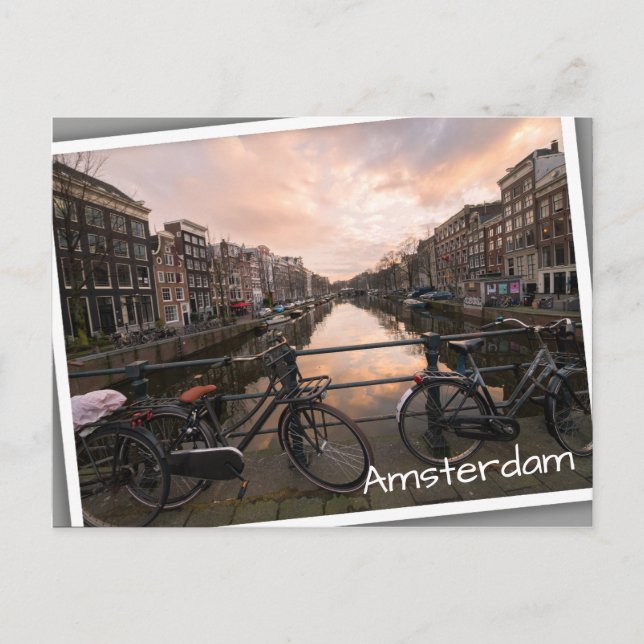 Carte Postale Vélos au coucher du soleil à Amsterdam (Devant)