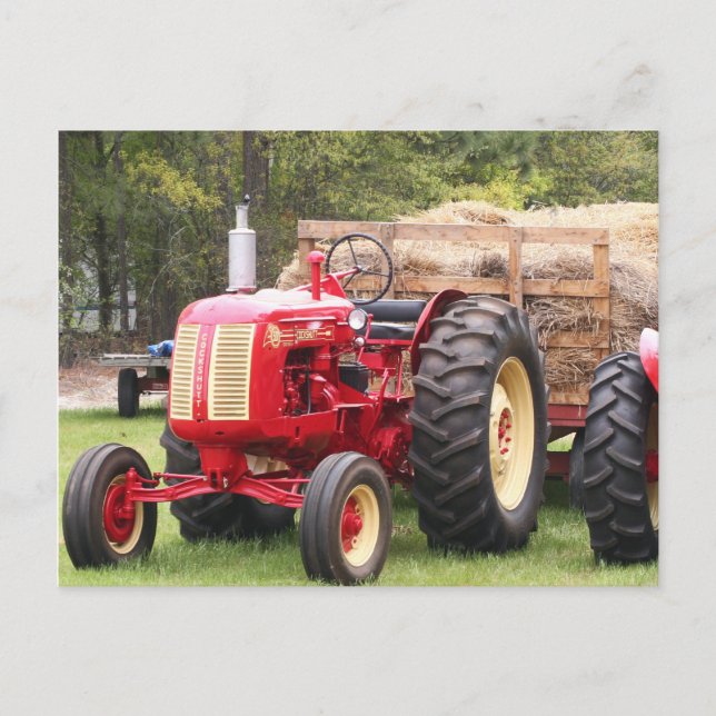 Carte Postale Vieux tracteur de Cockshutt avec un chariot de (Devant)