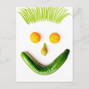 Carte Postale Visage fait de fruits et légumes sur blanc.JPG