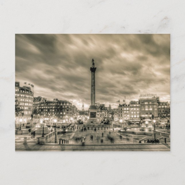 Carte Postale Visiteurs en Trafalgar Carré, Londres (Devant)