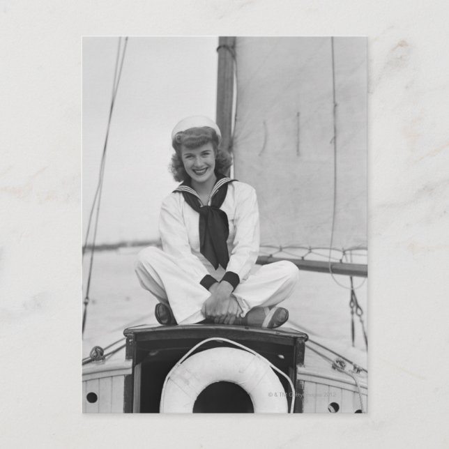 Carte Postale Voilier femme (Devant)