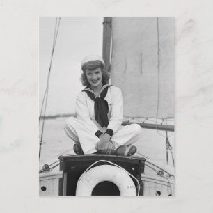 Carte Postale Voilier femme