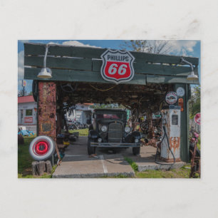 Carte Postale Voiture ancienne et pompe