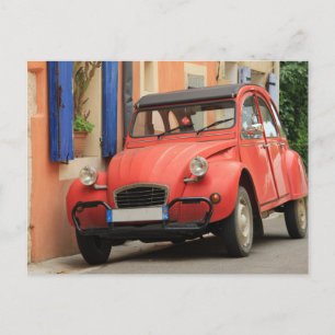 Carte Postale Voiture française classique dans une rue de Proven